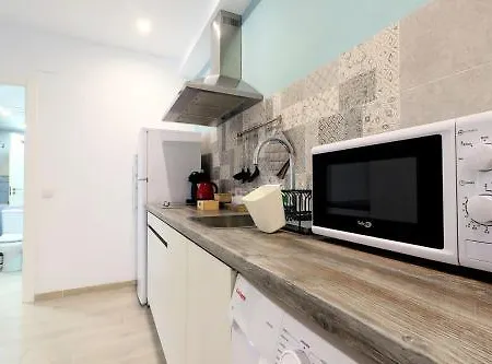 Apto Nuevo-junto Mezquita-con Parking Opcional Apartment