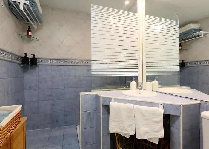 Apto Nuevo-Junto Mezquita-Con Parking Opcional Cordoba