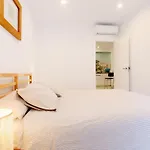 Apto Nuevo-junto Mezquita-con Parking Opcional Apartamento